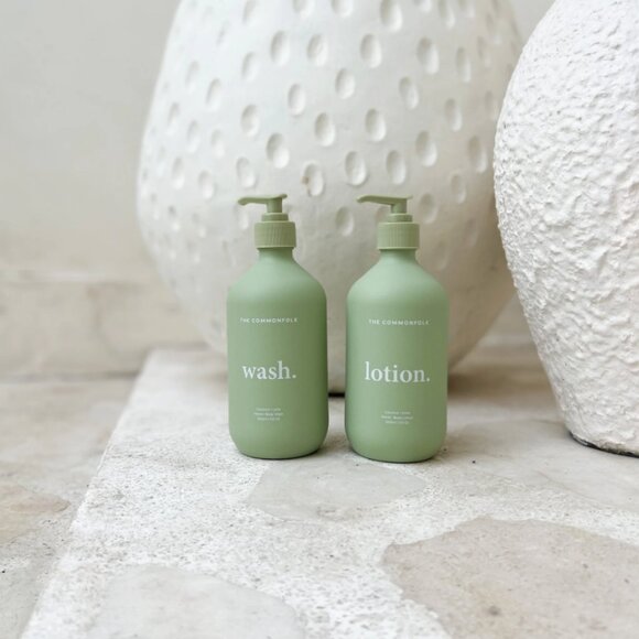The Commonfolk Coconut + Sage, Saffron & Amber Hand & Body Wash 500ml - Picture 2 of 9